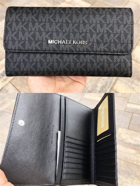 michael kors trifold wallet womens|Michael Kors trifold wallet black.